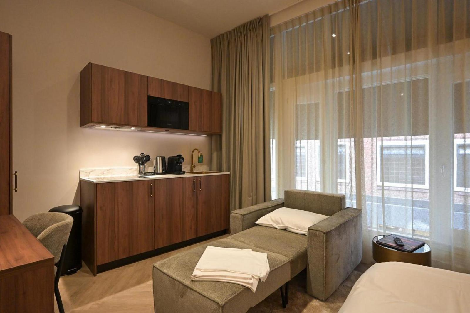 Novallure Downtown - Short Stay Apartments Хага Стая снимка